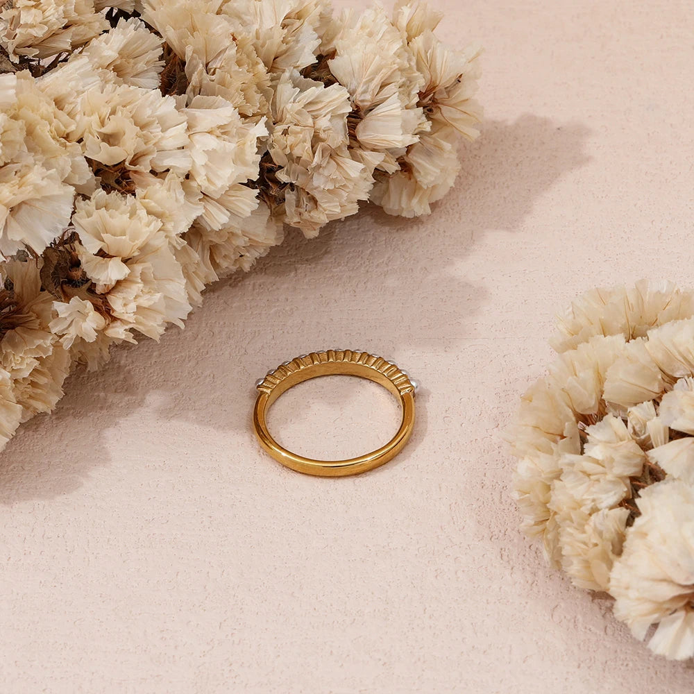 The Luna Pearl Ring