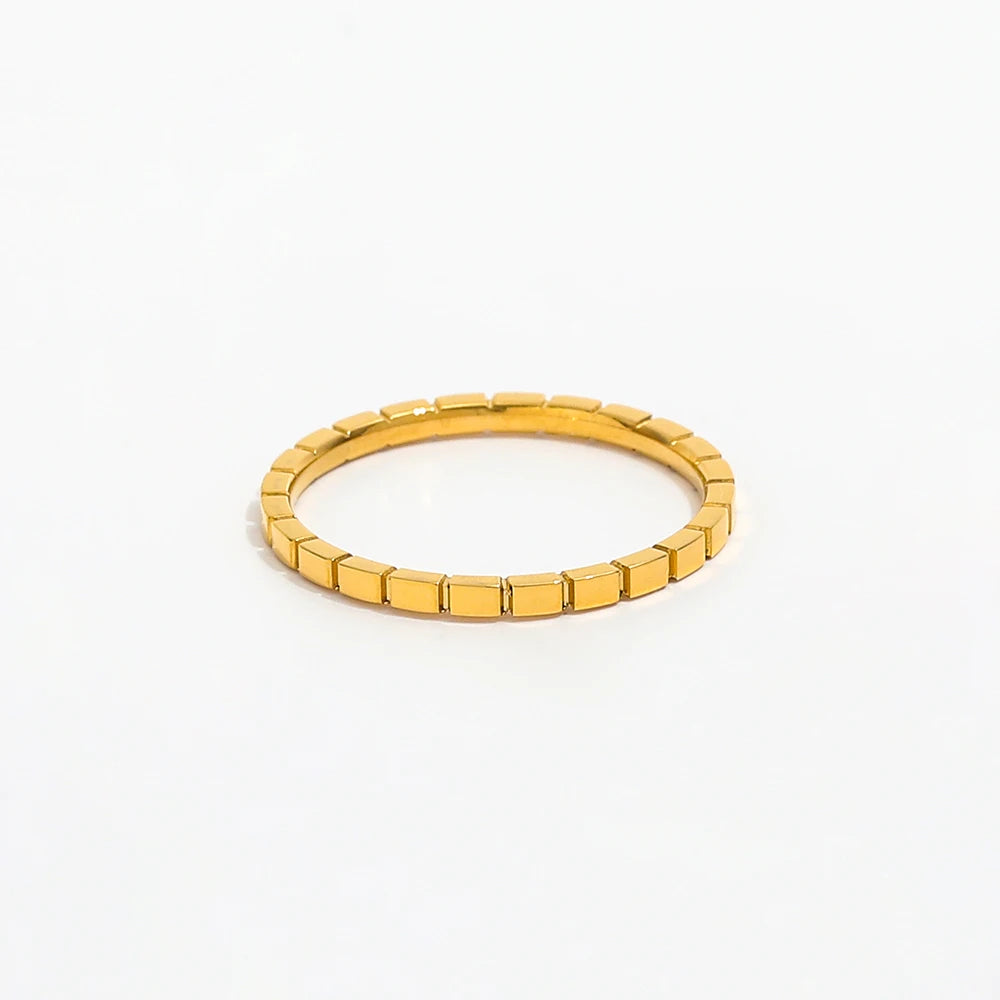 The Geometric Element Ring
