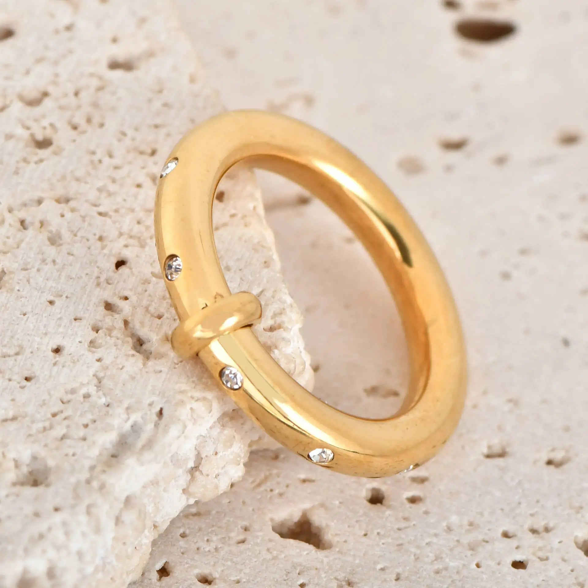 Luxe Nova Zircon Ring