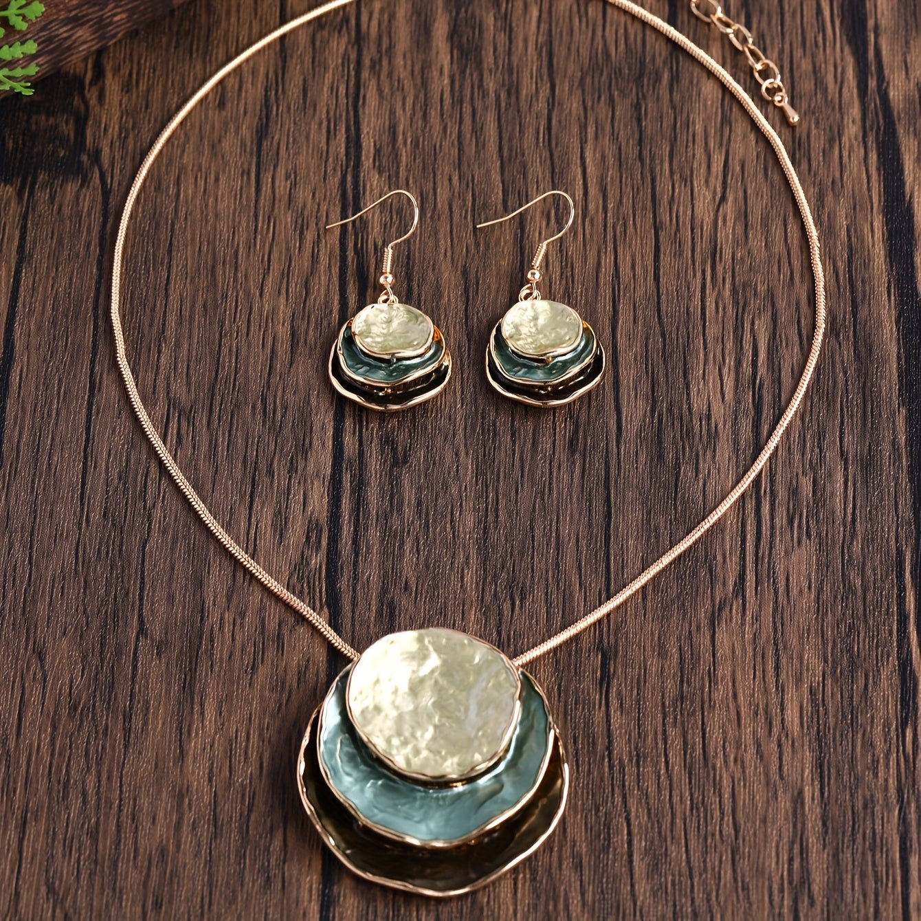 Handmade Golden Three-layer Set